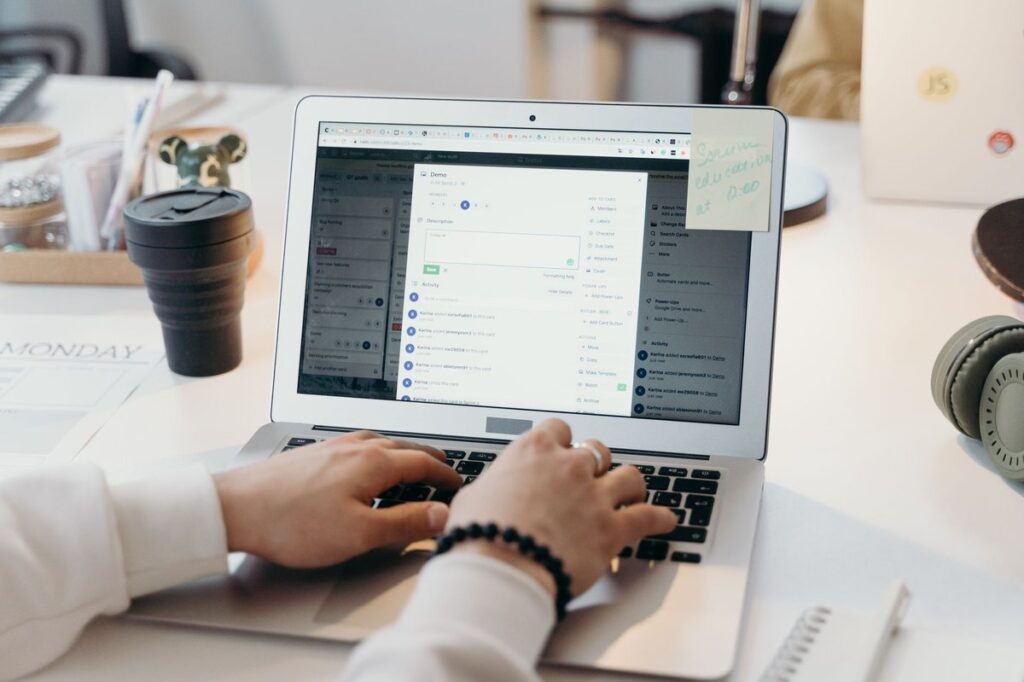 Double Opt-In or Single: What Changes for Deliverability and What Does Not